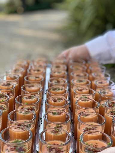 [Cat] Chupito de gazpacho con jamón ibérico (r) XS